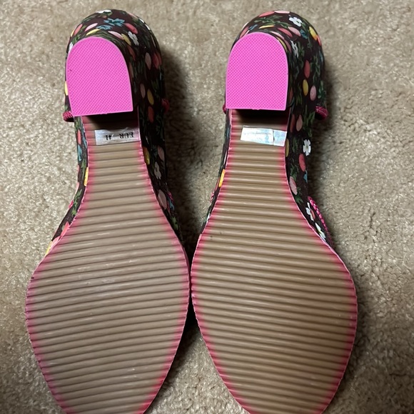 Poetic License shoes - Picture 2 of 4